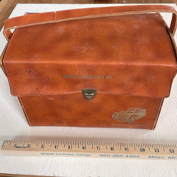 1933 Rolls Royce Highway Emergency Kit - Picture 2 of 9
